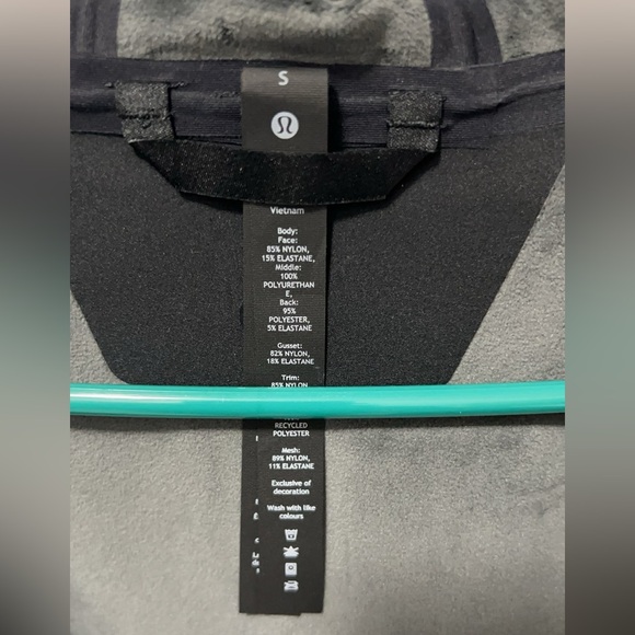 Lululemon Men’s cross chill jacket - Picture 8 of 9